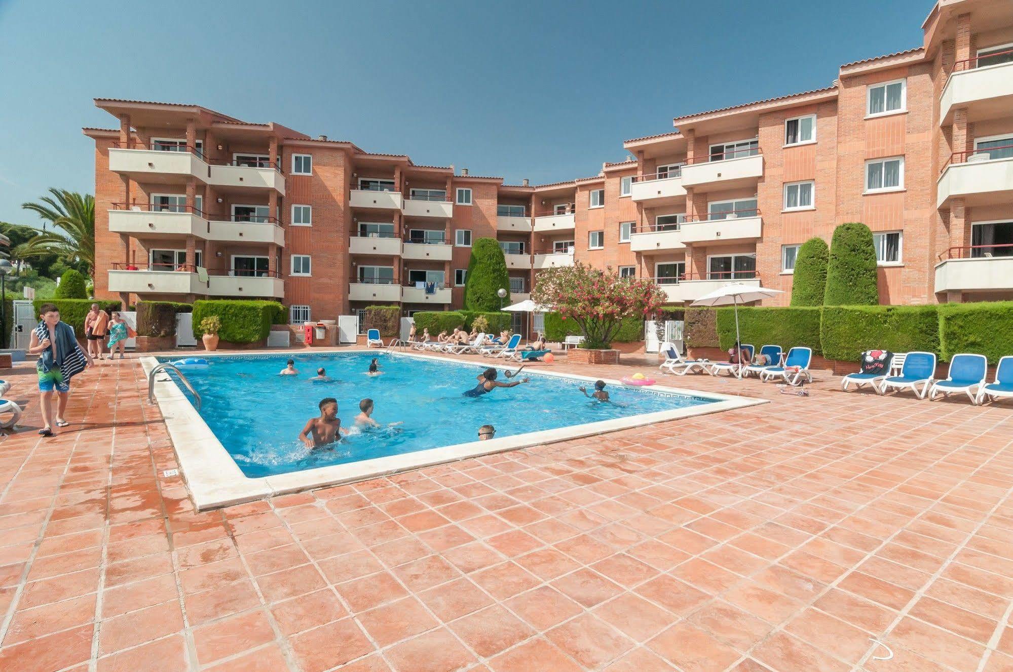 Pierre And Vacances Comarruga Bagian luar foto